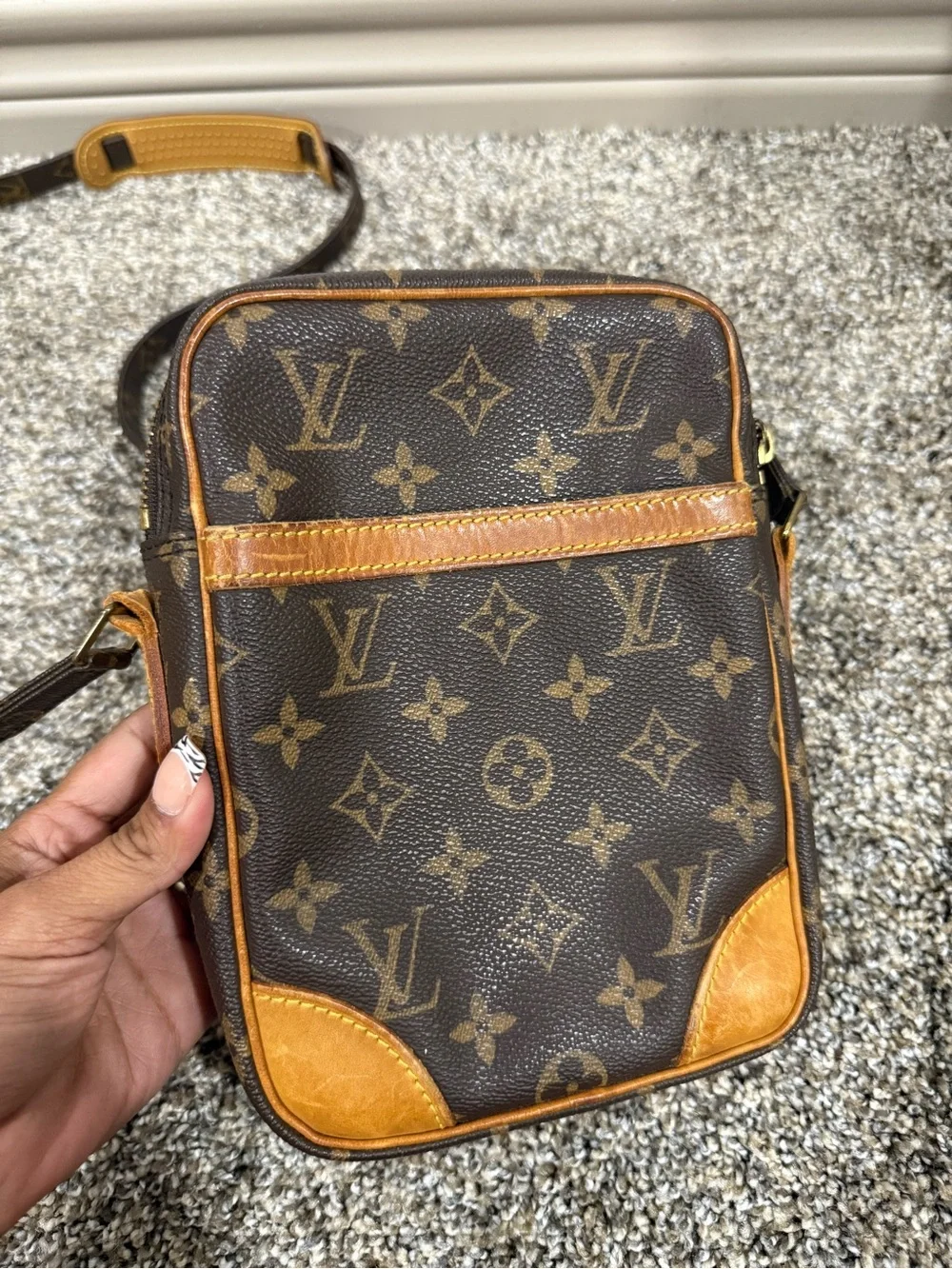 AUTHENTIC Louis Vuitton Danube 1998